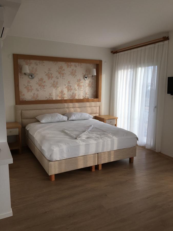 Clementin Suits Siğacık Kültér fotó