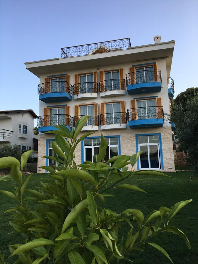 Clementin Suits Siğacık Kültér fotó
