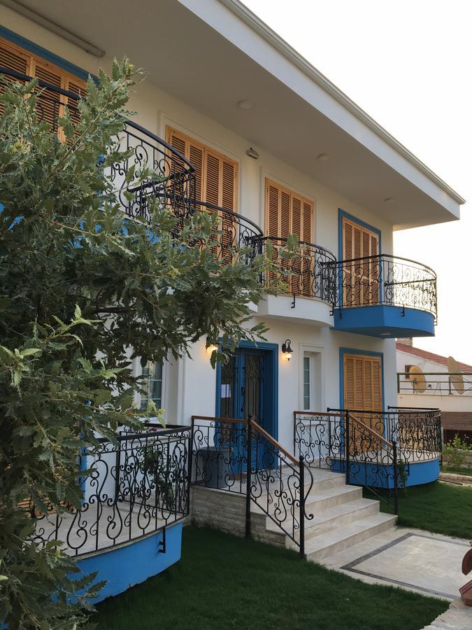 Clementin Suits Siğacık Kültér fotó